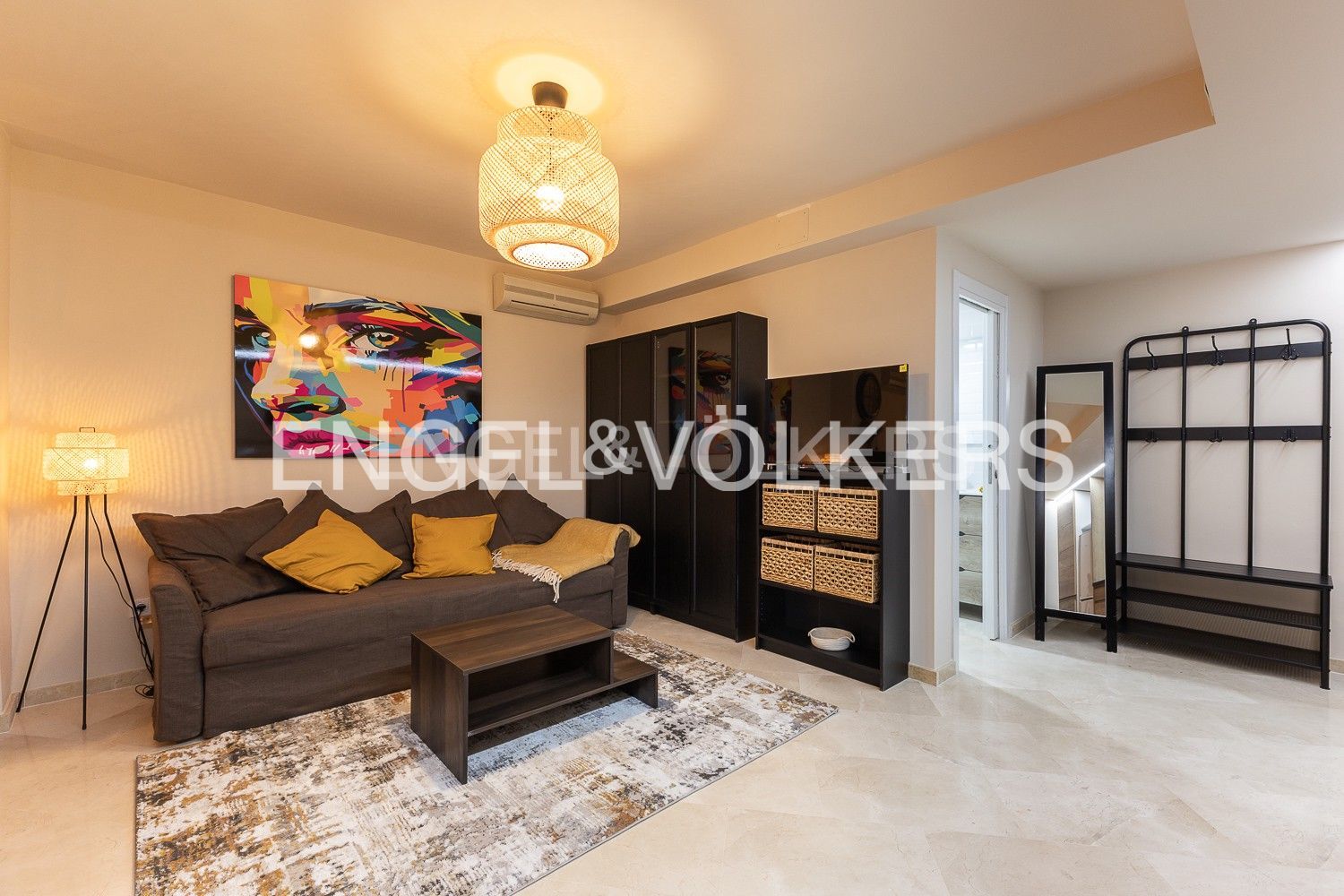 Sala d'estar de Apartament de lloguer en  Valencia Capital amb Aire condicionat, Calefacció i Moblat