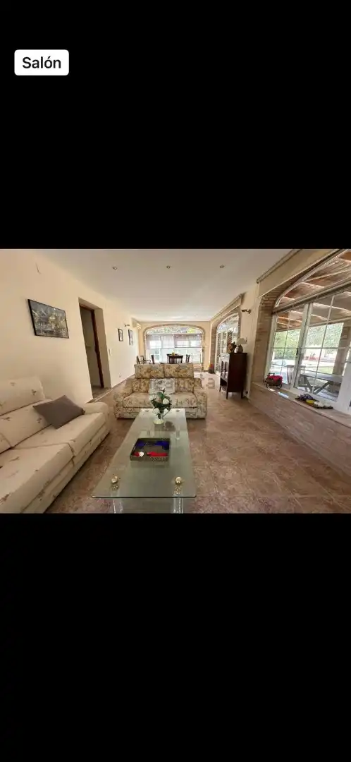Sala de estar de Casa o chalet en venta en Paterna con Aire acondicionado, Jardín privado y Piscina