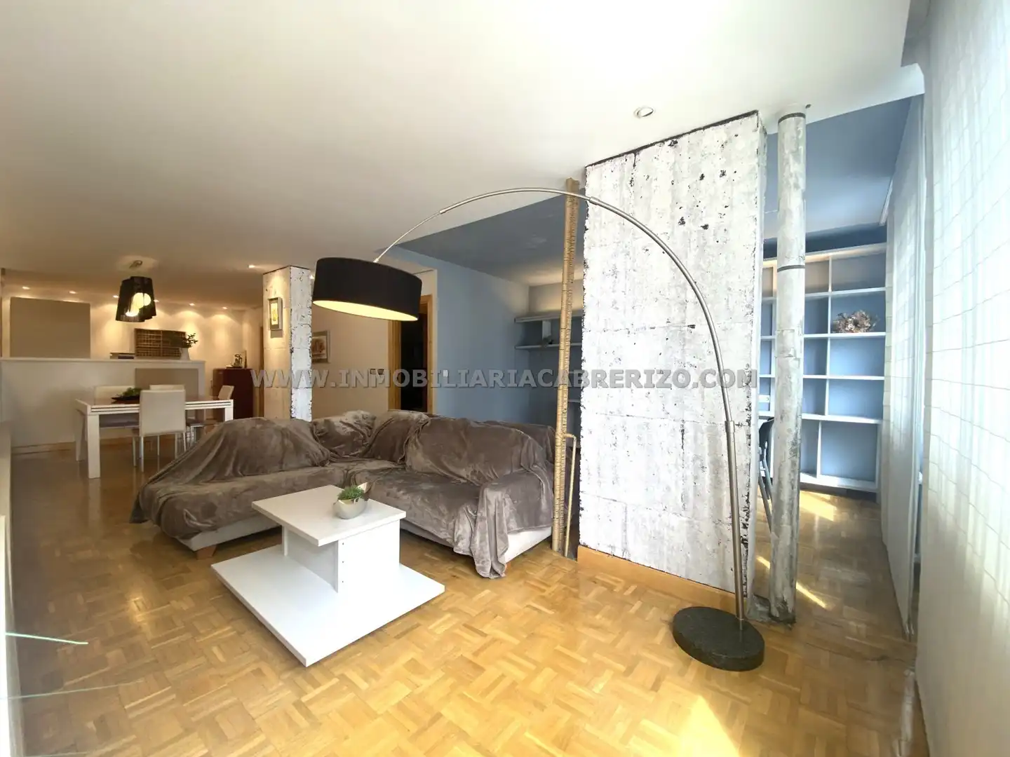 Sala de estar de Piso en venta en Barañáin / Barañain con Calefacción, Parquet y Horno