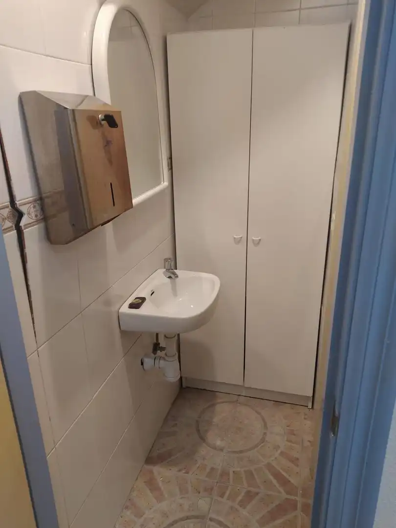 Bany de Local en venda en Guesálaz / Gesalatz
