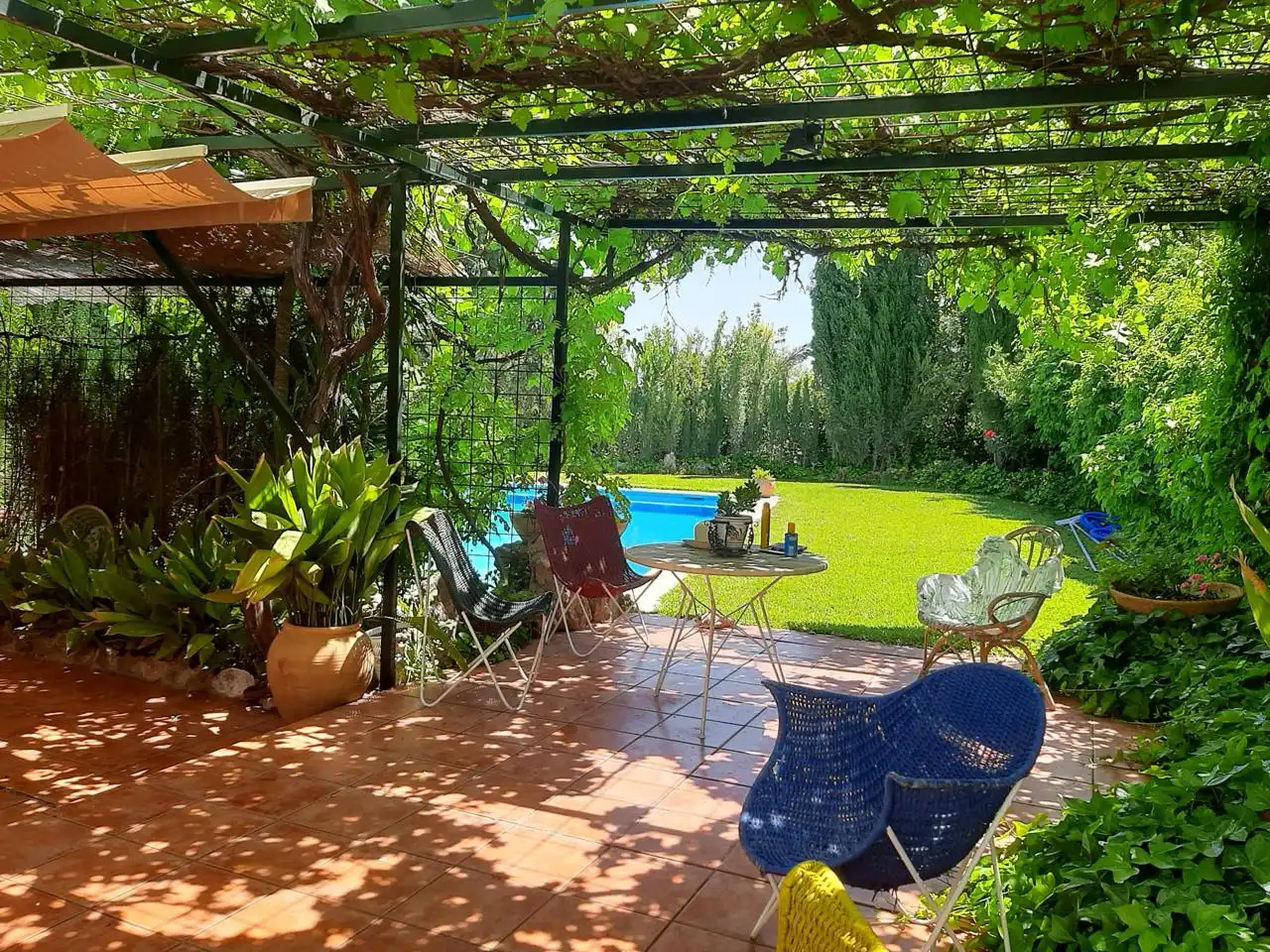 Jardí de Casa o xalet en venda en Carcabuey amb Jardí privat, Piscina i Moblat