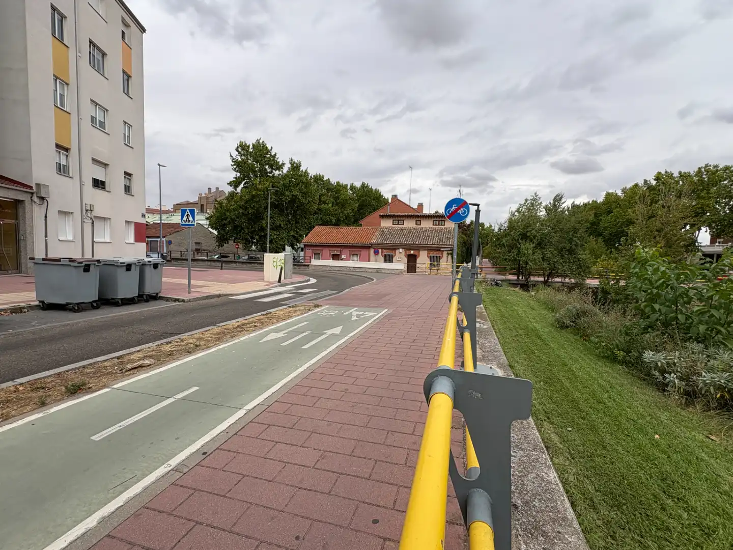 Vista exterior de Pis en venda en Valladolid amb Calefacció