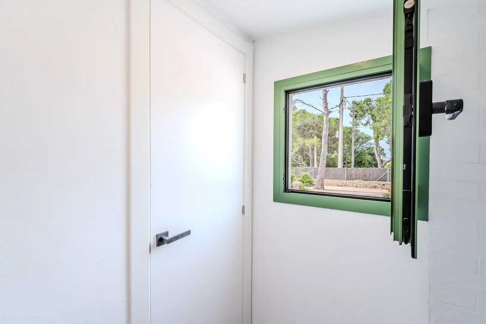 Houses for sale in L'Ametlla de Mar   with Air Conditioner, Heating and Private garden
