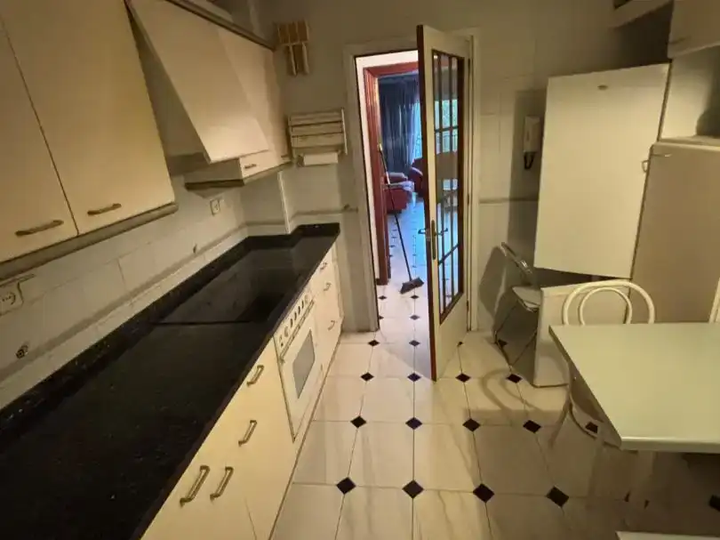 Küche von Wohnung zum Verkauf in Terrassa mit Balkon