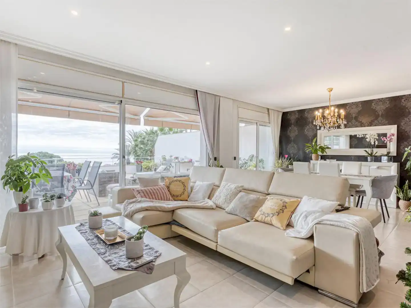 Living room of Flat for sale in Lloret de Mar  with Air Conditioner, Swimming Pool and Balcony