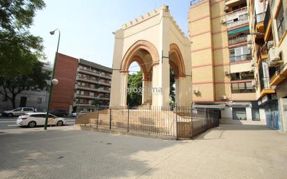 Exterior view of Flat for sale in  Sevilla Capital  with Air Conditioner, Terrace and Balcony