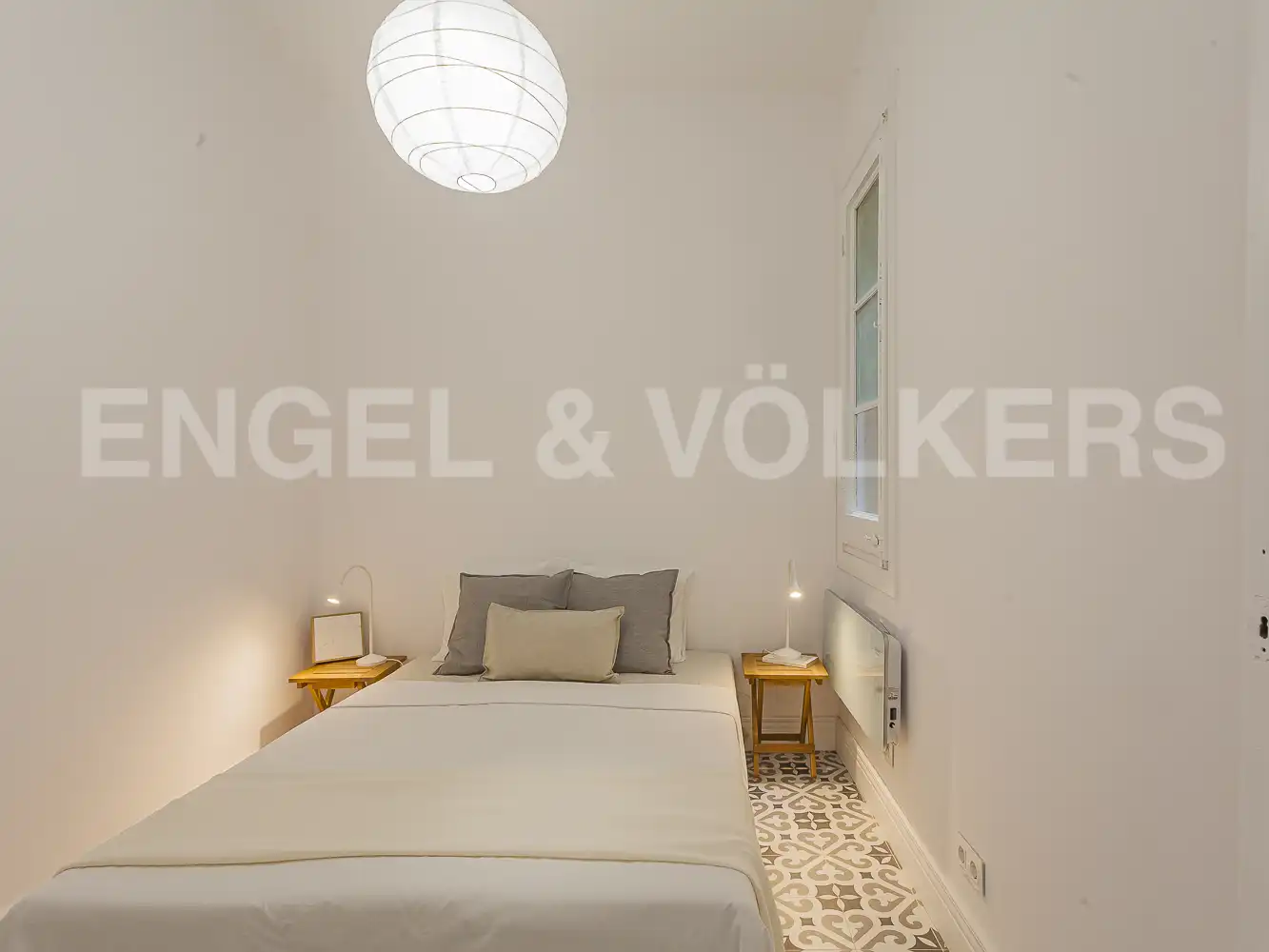 Schlafzimmer von Wohnung zum Verkauf in Barcelona mit Heizung und Balkon