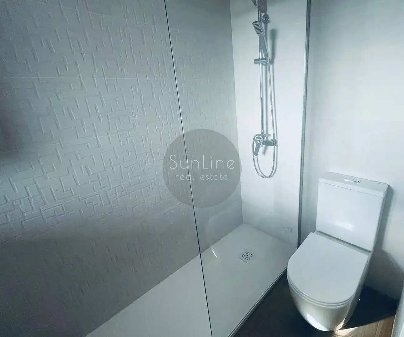 Bathroom of Flat for rent in Valencia  with Balcony and Pets allowed