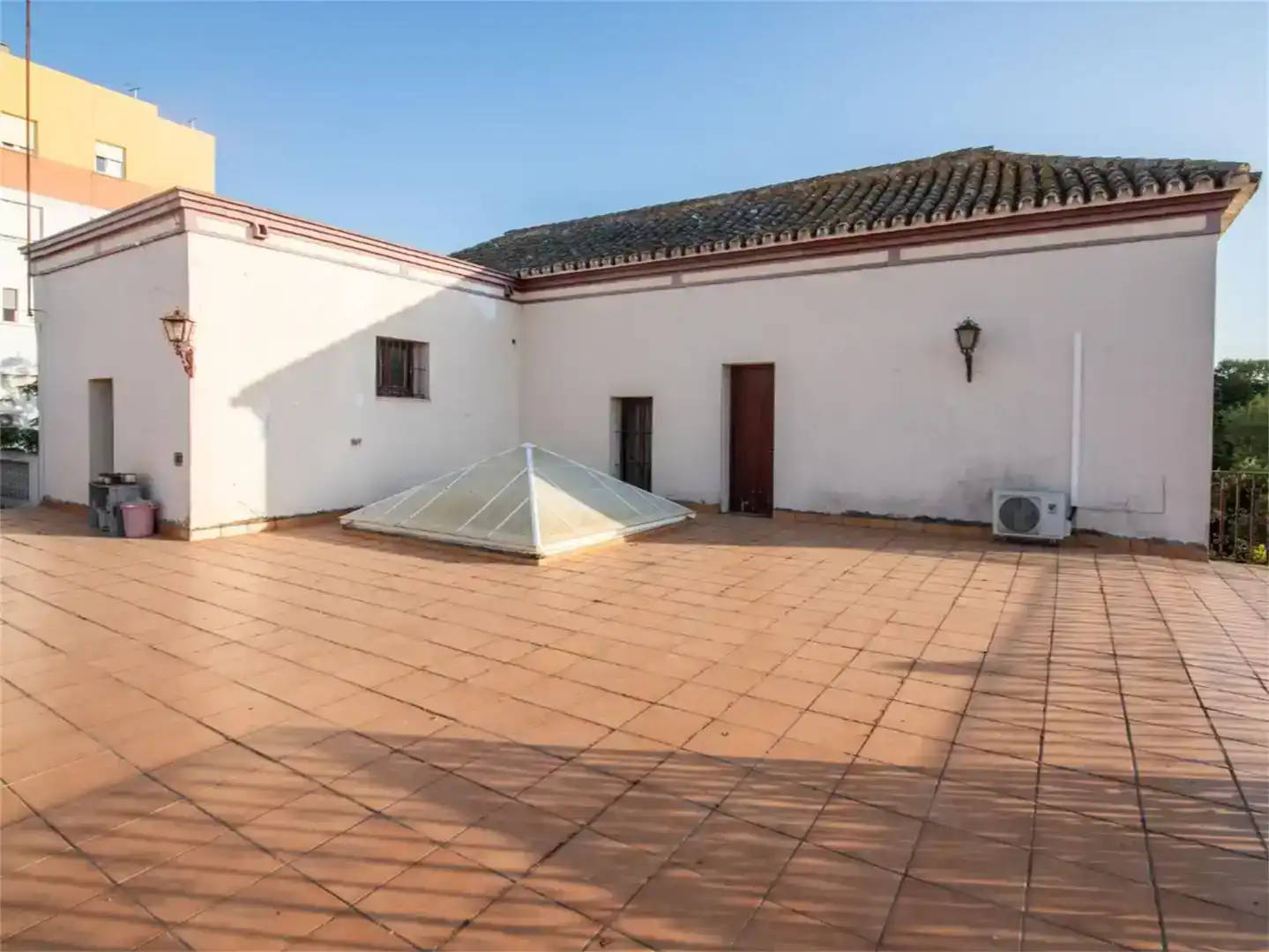 Vista exterior de Casa o chalet en venta en Sanlúcar de Barrameda con Aire acondicionado, Jardín privado y Trastero