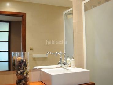 Office space with lift for sale in Calle de Lautximinieta 45C