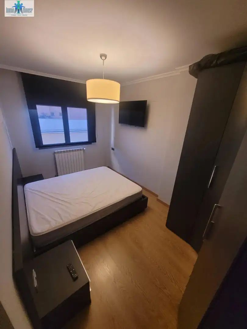 Dormitori de Apartament de lloguer en Albacete amb Aire condicionat, Calefacció i Parquet