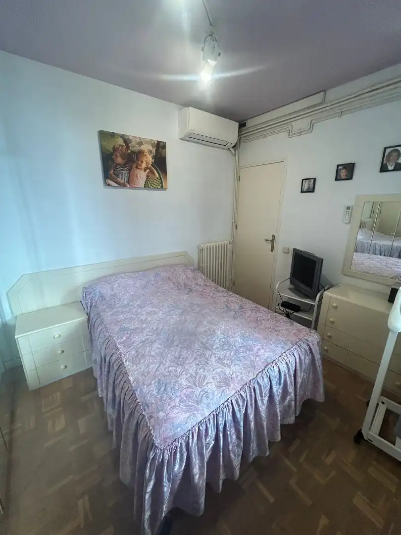Schlafzimmer von Wohnung zum Verkauf in Barcelona mit Klimaanlage, Heizung und Möbliert
