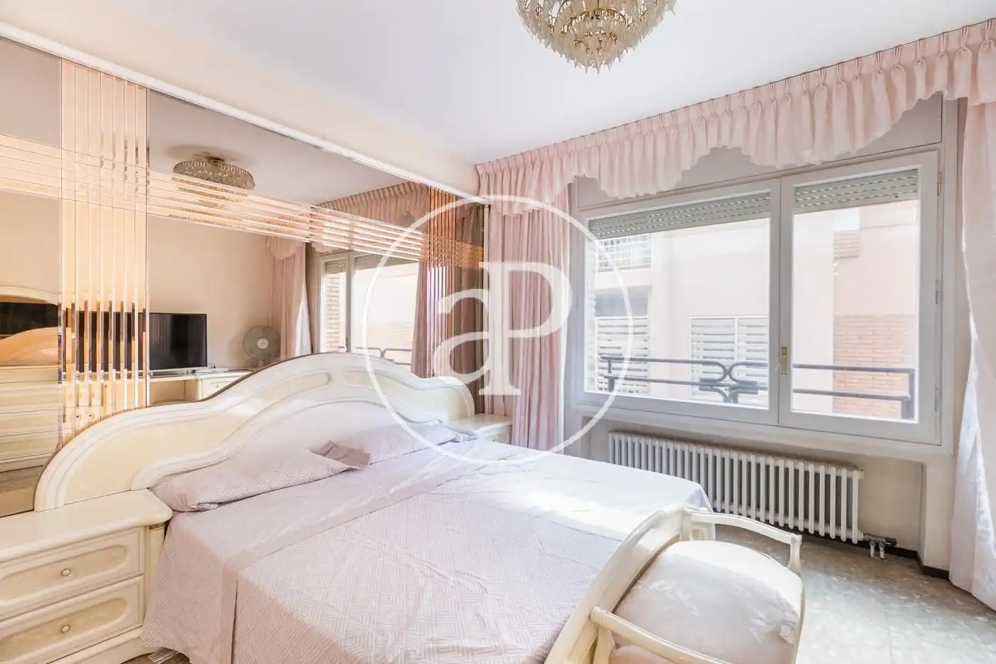 Appartamento con terrazza in affitto a Via Augusta, imagen 6