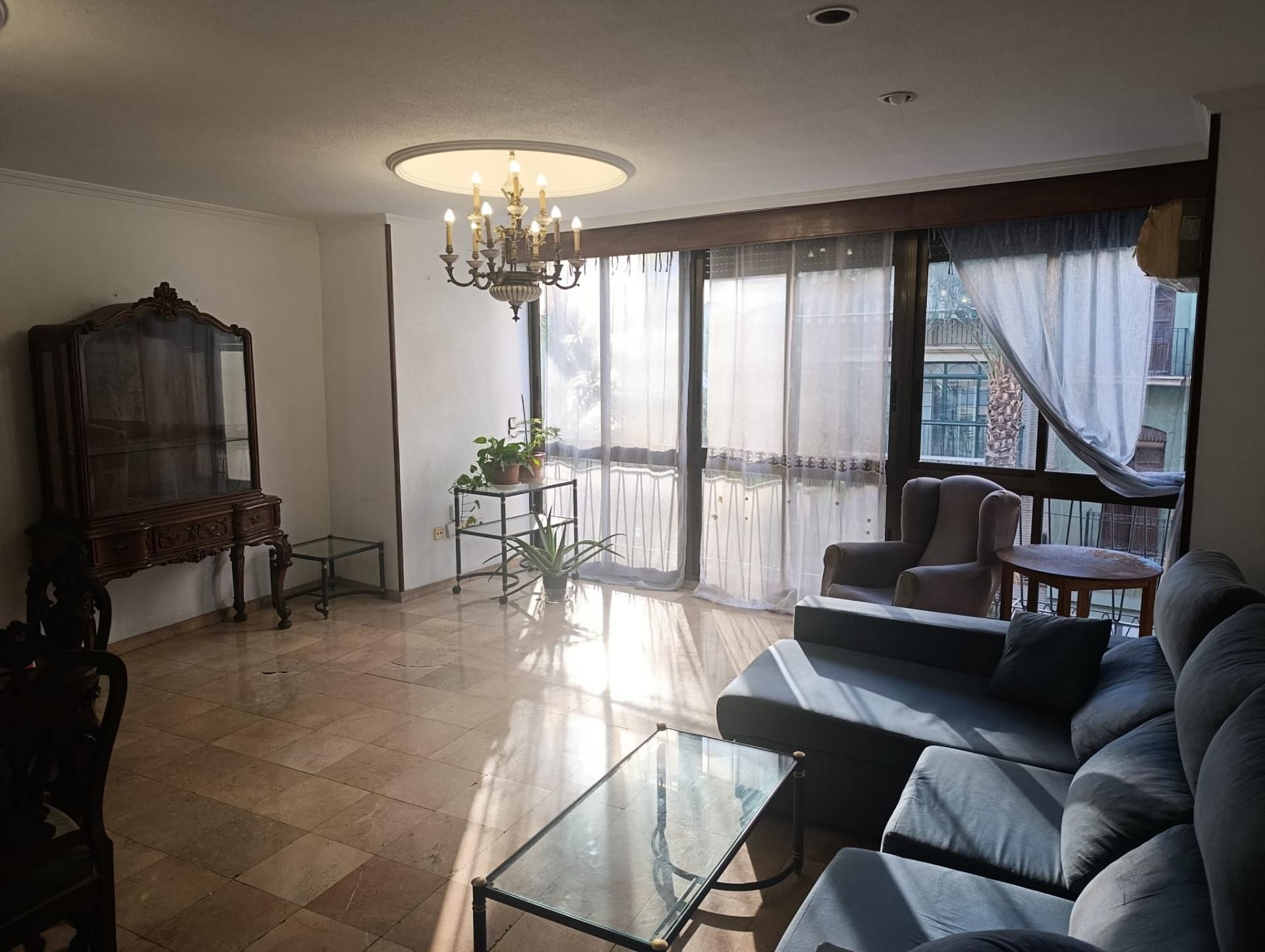 Flat for sale in Mercado, Centro