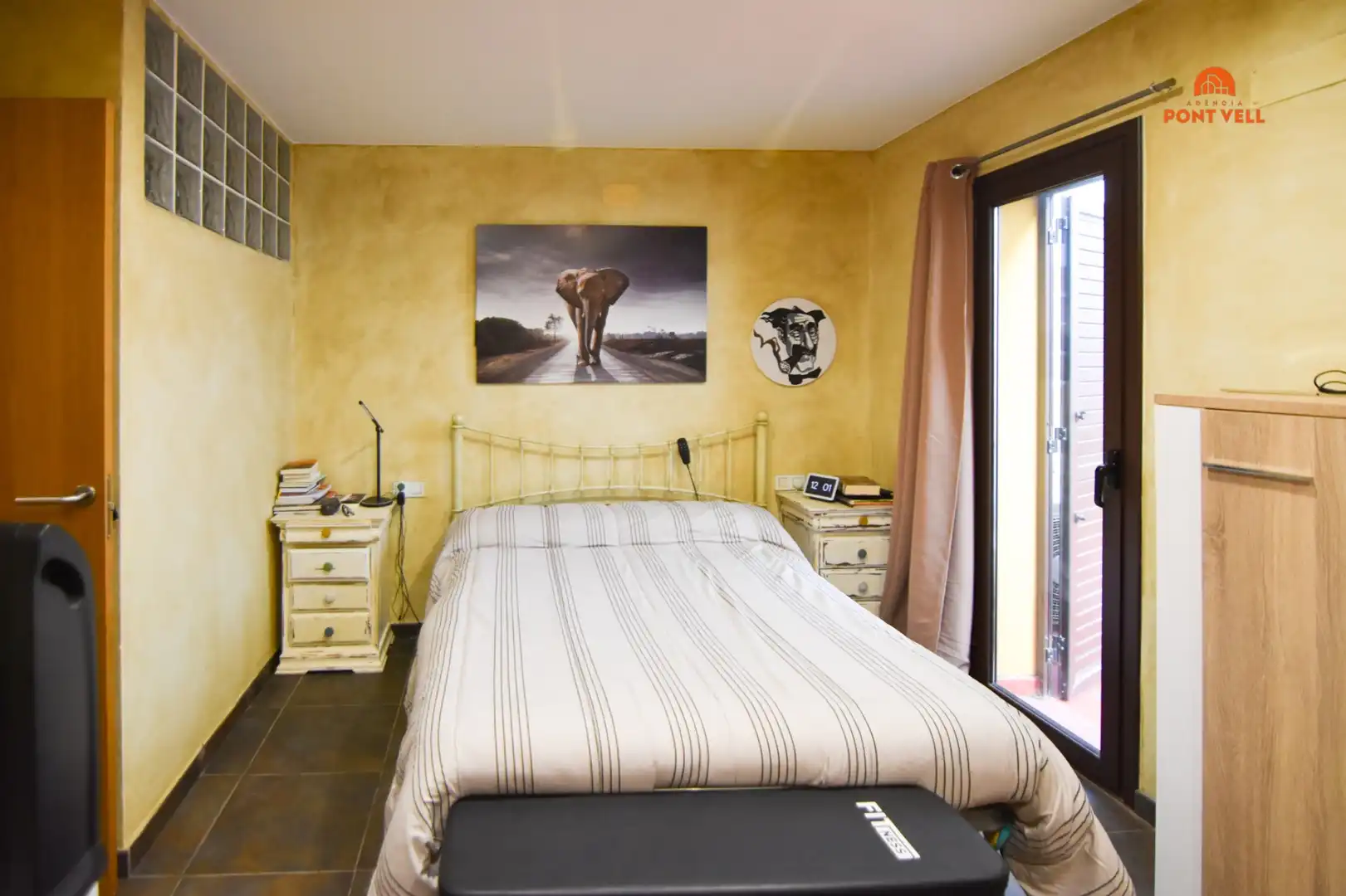 Schlafzimmer von Einfamilien-Reihenhaus zum Verkauf in La Bisbal d'Empordà mit Klimaanlage, Heizung und Terrasse