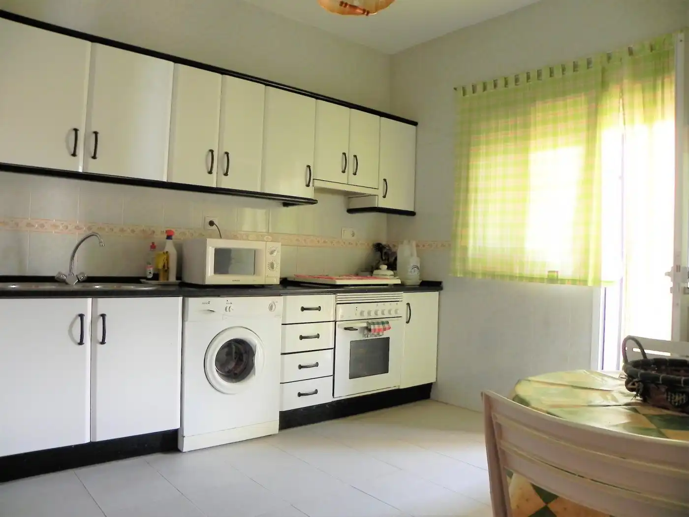 Cocina de Casa adosada en venta en Alange con Jardín privado, Trastero y Amueblado