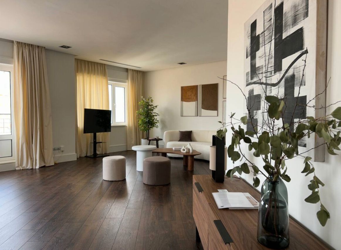 Sala d'estar de Apartament de lloguer en  Madrid Capital amb Aire condicionat, Calefacció i Parquet