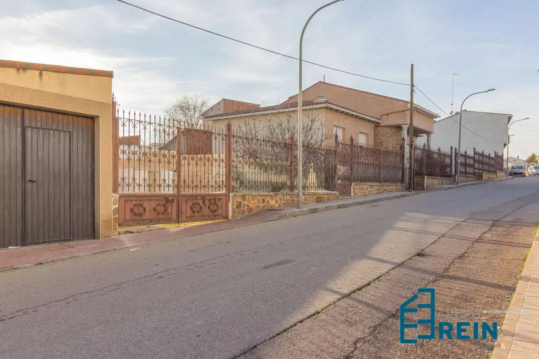 Chalet con jardín en venta en LARGO CABALLERO 1, imagen 60