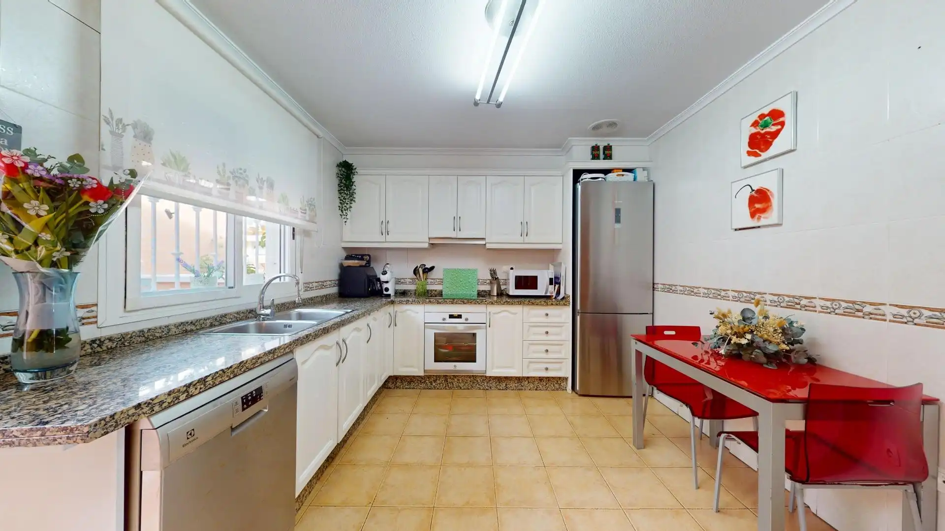 Küche von Einfamilien-Reihenhaus zum Verkauf in Elche / Elx mit Privatgarten, Terrasse und Gemeinschaftspool