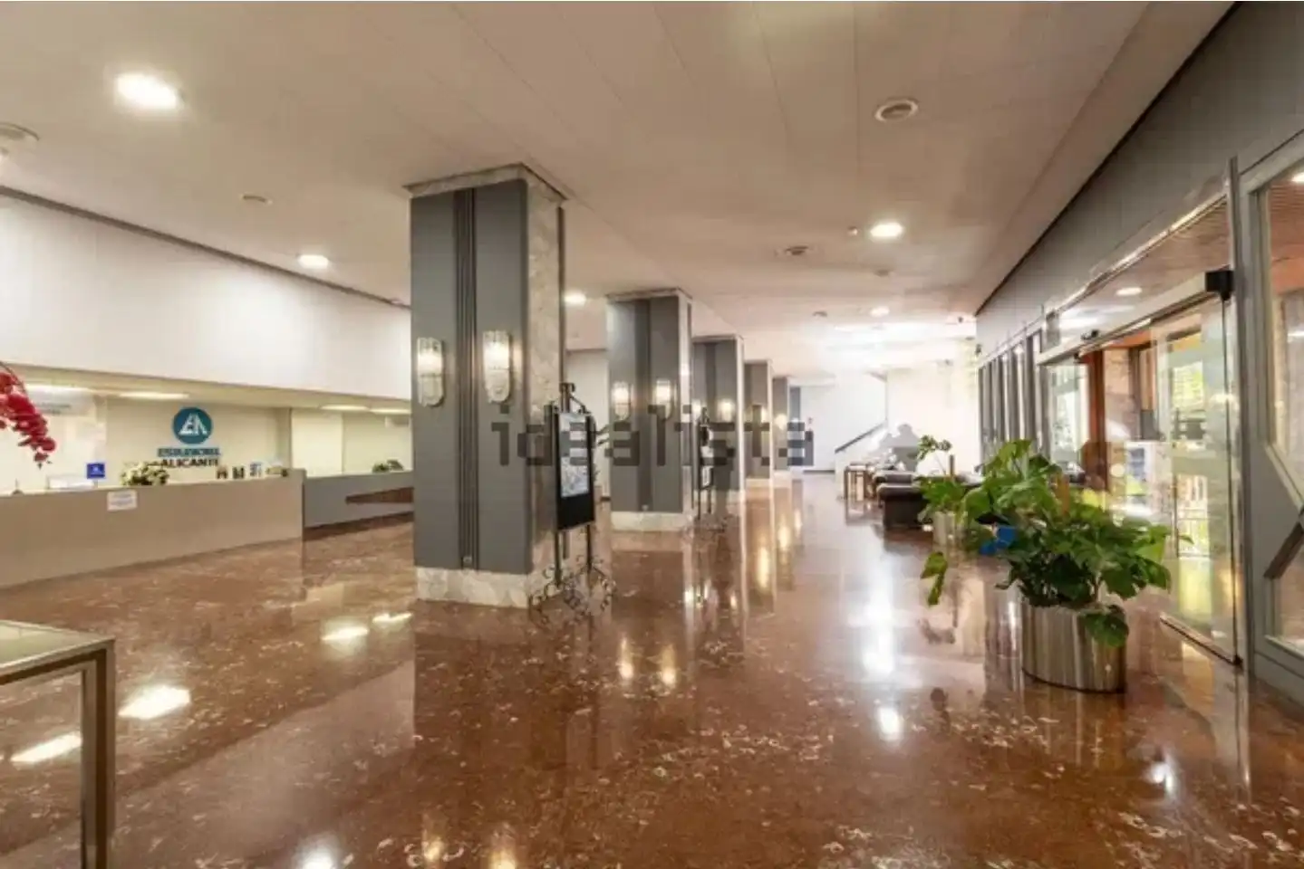 Piso en venta en Alicante / Alacant con Calefacción y Terraza