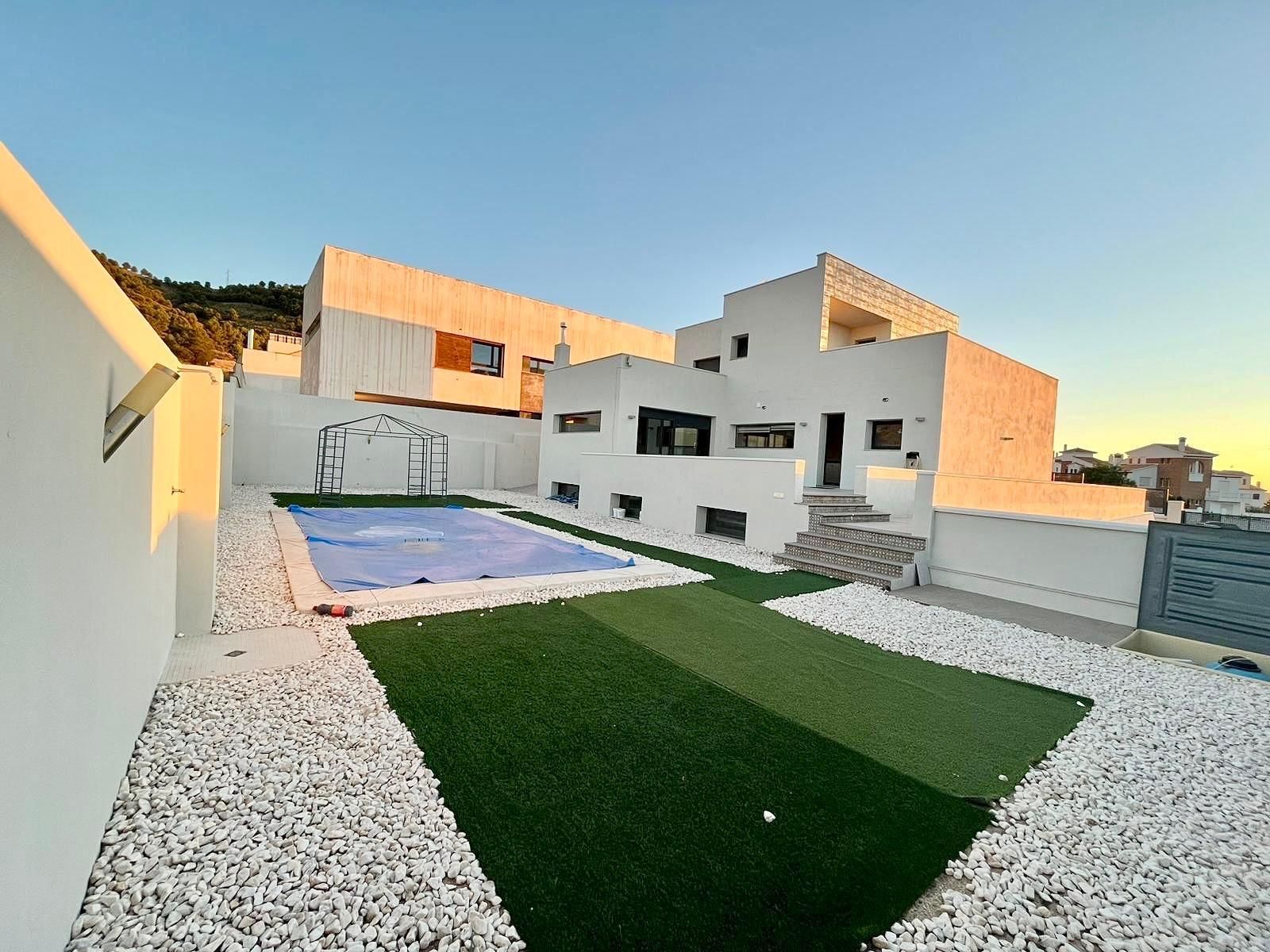 House or chalet for sale in Calle NEVADA, Dílar