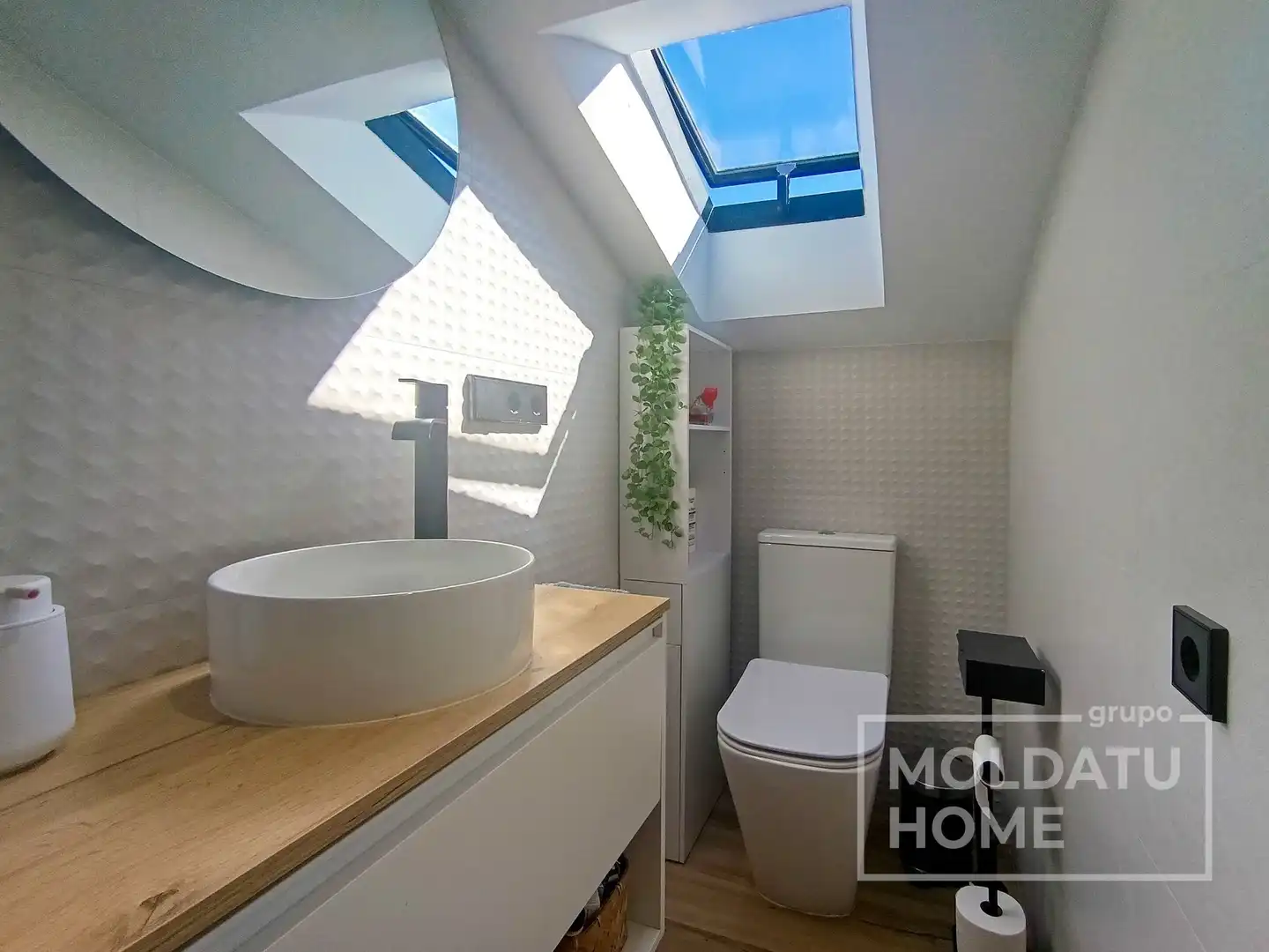 Bathroom of Flat for sale in Oiartzun, Gipuzkoa