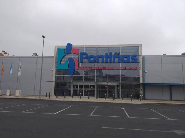 Local comercial en Venta en FEIRA DO VENTO en Lalín