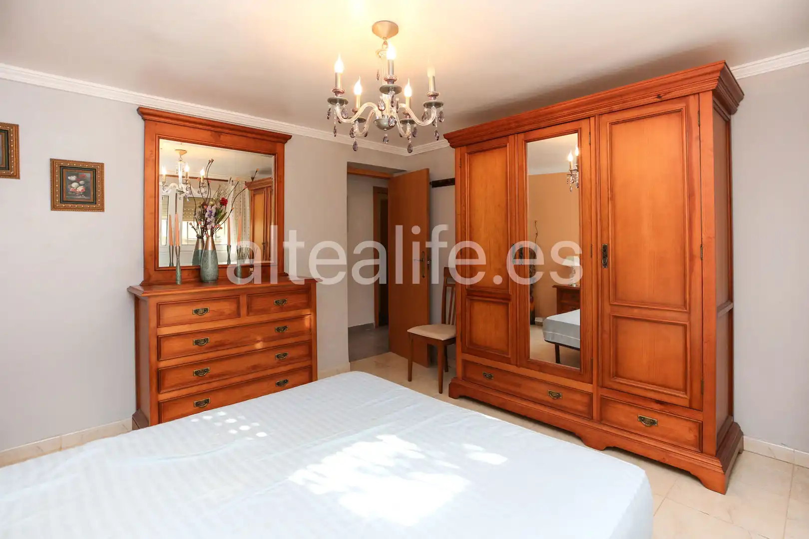 Dormitori de Casa o xalet en venda en La Nucia amb Aire condicionat, Jardí privat i Terrassa