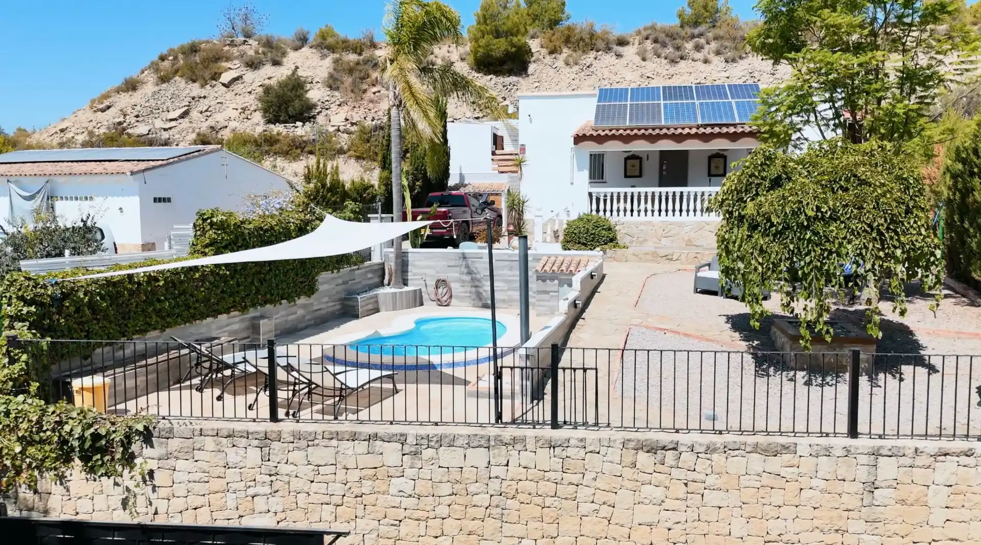 Exterior view of Houses for sale in Pedralba  with Air Conditioner, Heating and Private garden