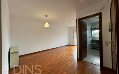 Living room of Flat for sale in Sant Feliu de Codines  with Heating, Parquet flooring and Balcony