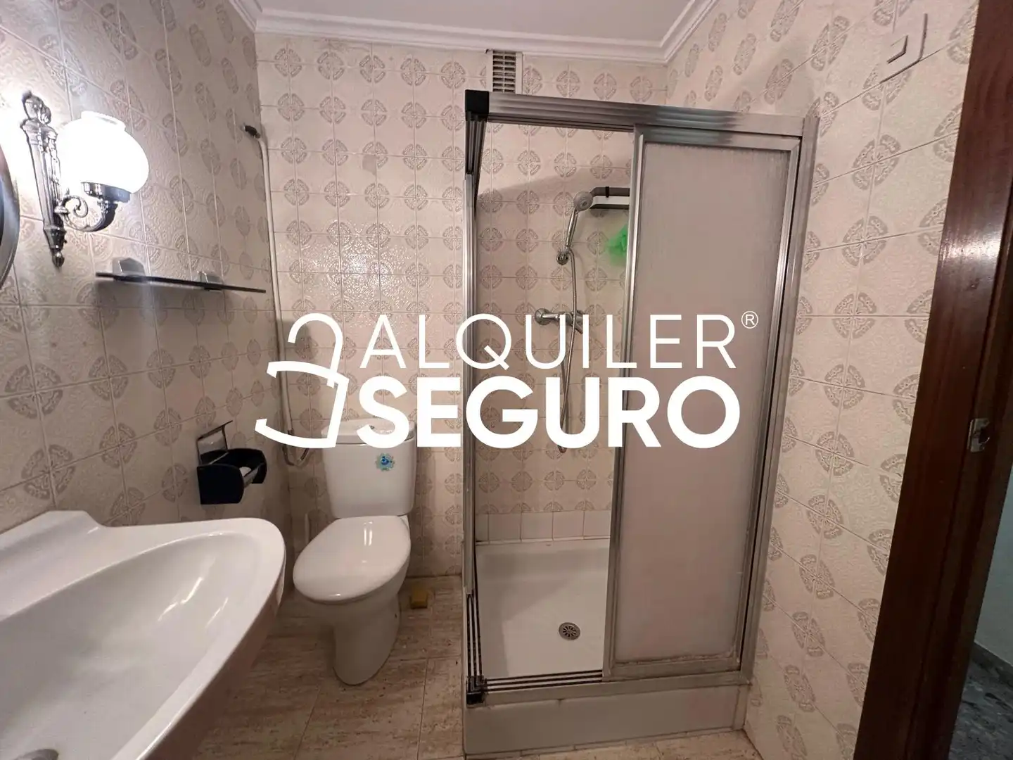 Baño de Piso de alquiler en Valencia con Aire acondicionado y Amueblado