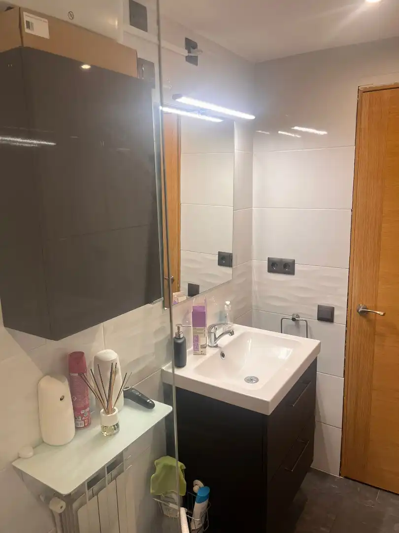Baño de Piso en venta en Lleida con Calefacción, Parquet y Amueblado