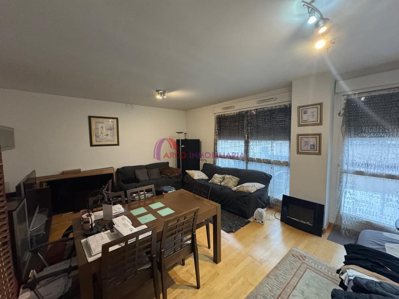 Sala de estar de Piso en venta en Burgos Capital con Calefacción, Terraza y Trastero