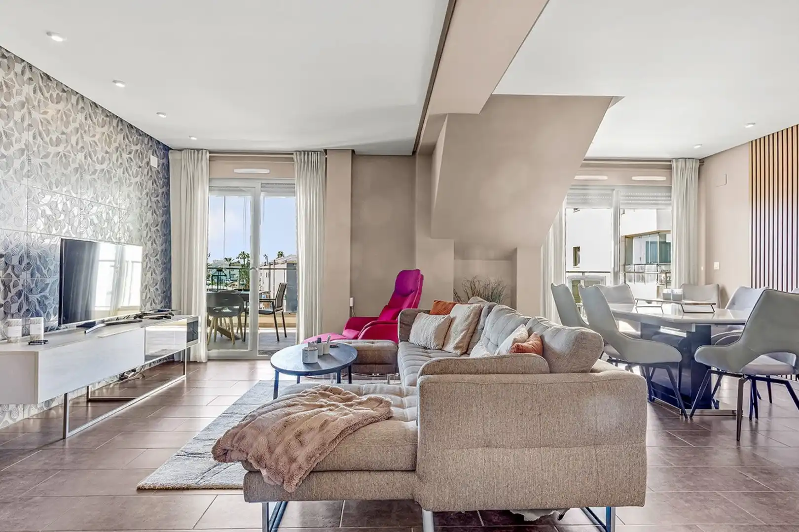 Ático con terraza en venta en Villamartin, imagen 5
