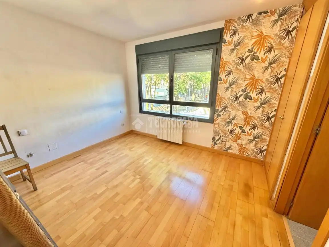 Habitación de Casa adosada en venta en Valdemoro con Aire acondicionado, Jardín privado y Terraza