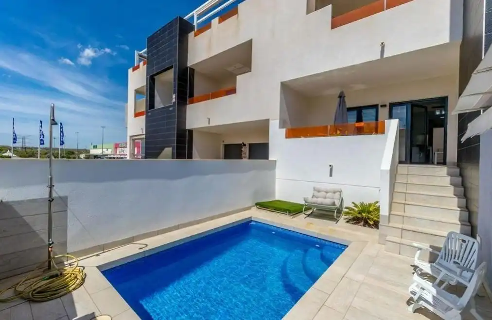 Apartment mit Terrasse zum Verkauf in Calle LAGO BAÑOLAS 2, imagen 5