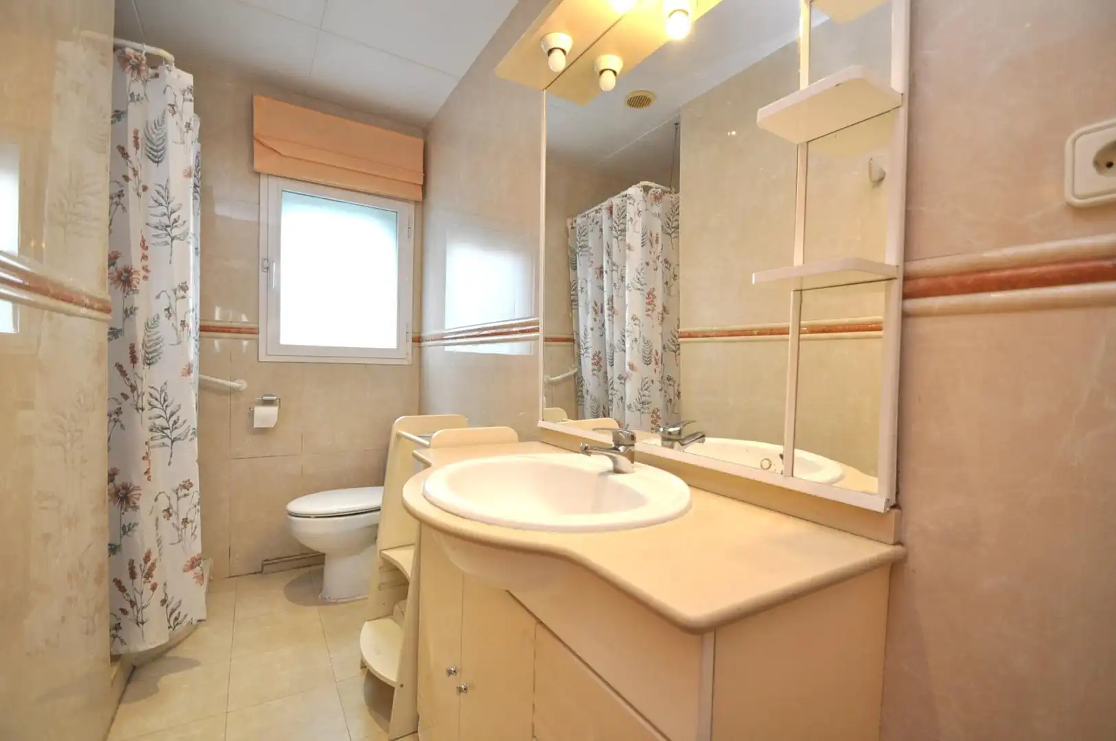 Bathroom of Houses for sale in La Ràpita  with Air Conditioner, Private garden and Terrace