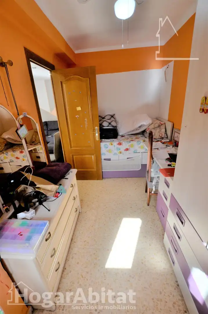 Habitación de Piso en venta en Burjassot con Aire acondicionado, Calefacción y Terraza