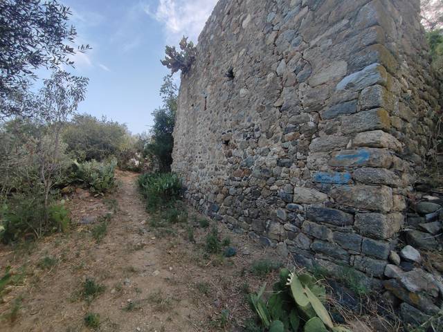 Casa-chalet en Venta en  Carrer Espolla en Sant Climent Sescebes