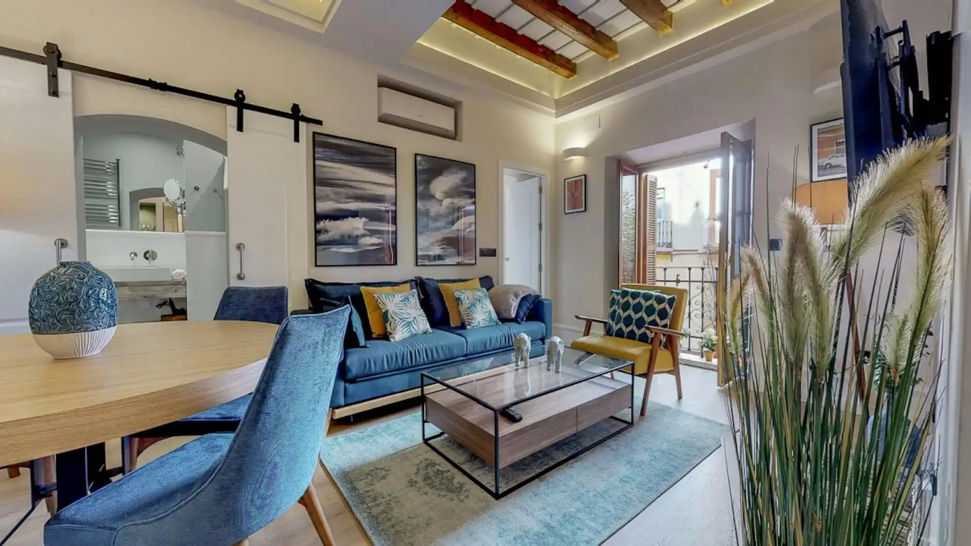 Sala de estar de Piso de alquiler en Sevilla con Aire acondicionado, Calefacción y Lavadora