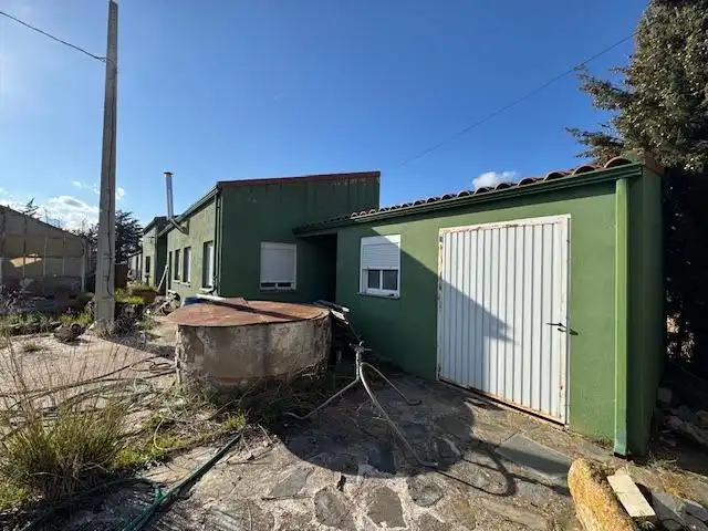 Vista exterior de Finca rústica en venta en Coreses