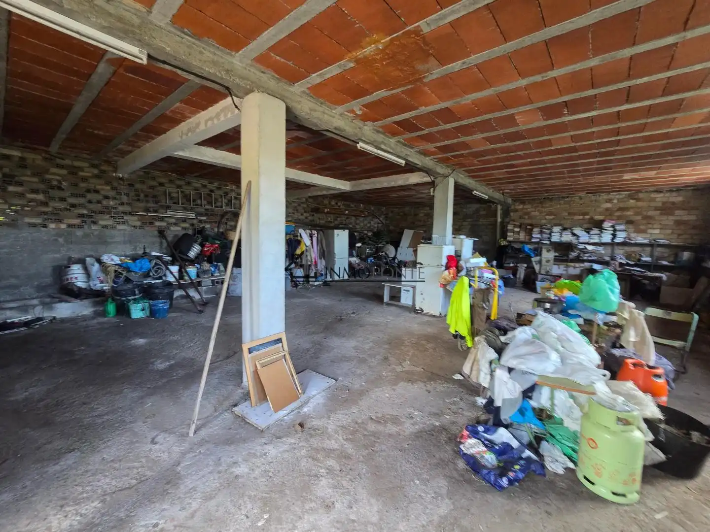 Casa o xalet en venda en Pontevedra Capital  amb Jardí privat
