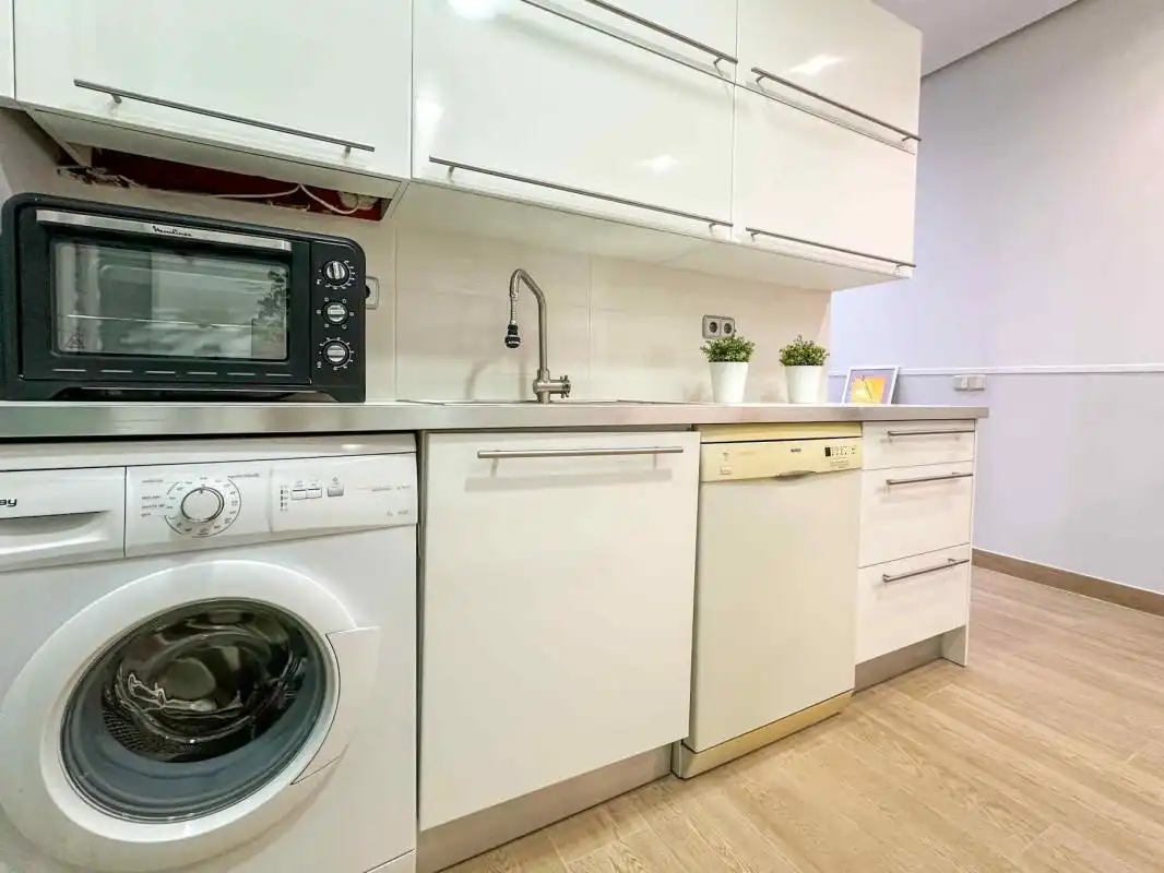 Cocina de Planta baja de alquiler en Madrid con Calefacción y Amueblado