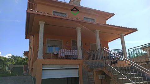Foto 2 de Casa o xalet en venda a Coiro, Cangas