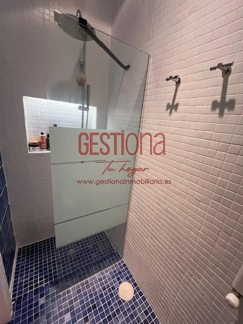 Baño de Planta baja en venta en Noja con Calefacción, Terraza y Trastero