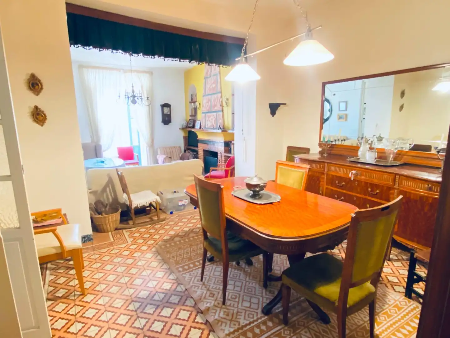House with terrace for sale in Campillos