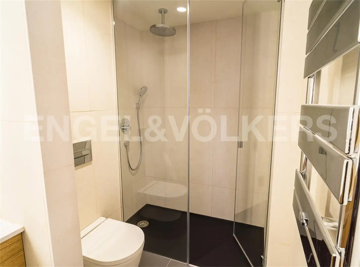 Planta baja en venta en Dreta de l'Eixample