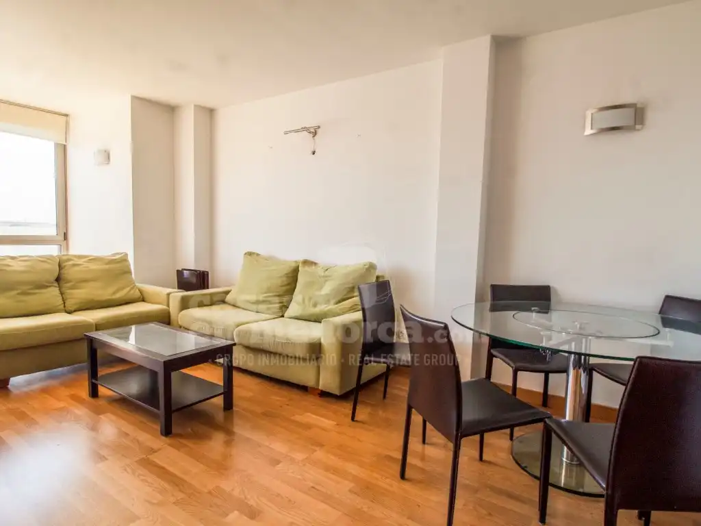 Sala d'estar de Àtic en venda en Maó - Mahón amb Terrassa, Piscina i Piscina comunitària