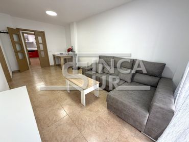 Piso con piscina en venta en Calle Nati Mistral 8