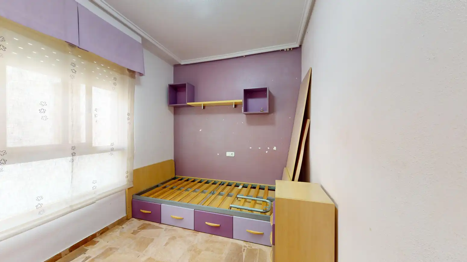 Habitación de Piso en venta en Crevillent con Balcón